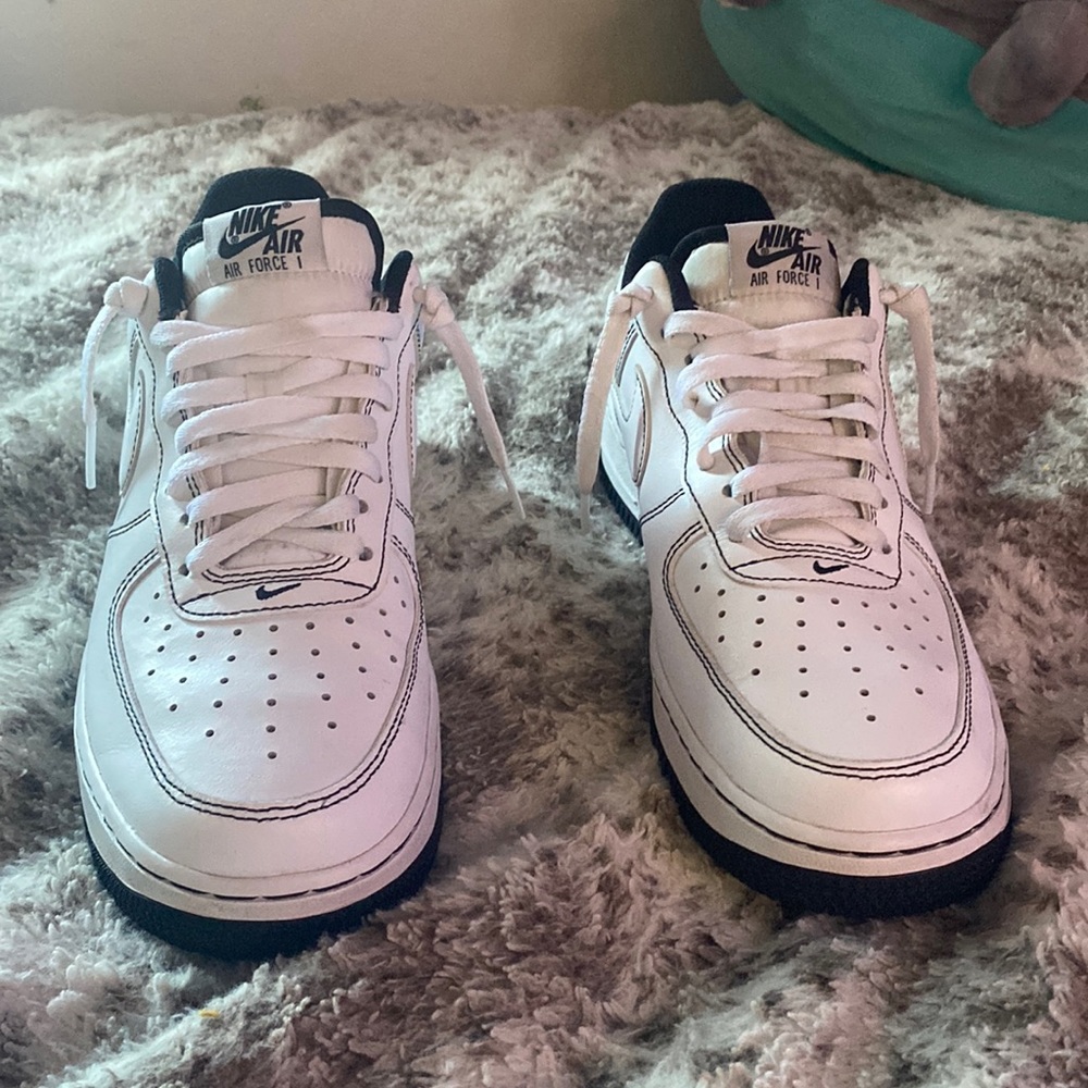 Men’s Nike Air Force One black stitching size 8.5